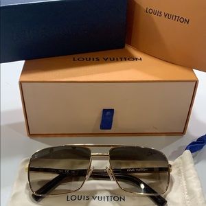 LOUIS VUITTON Attitude Sunglasses